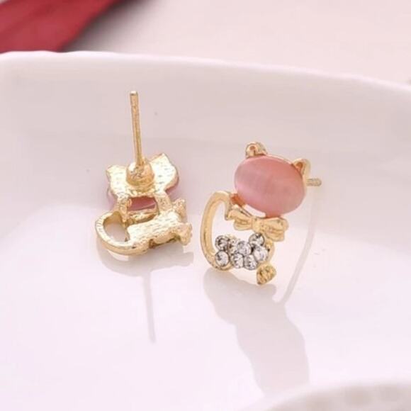 Small Pink Cat Stud Earrings Rhinestone & Opal Head NWOT - Picture 4 of 4